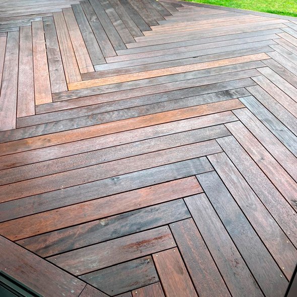 waterloo-decking-oil-2.jpg